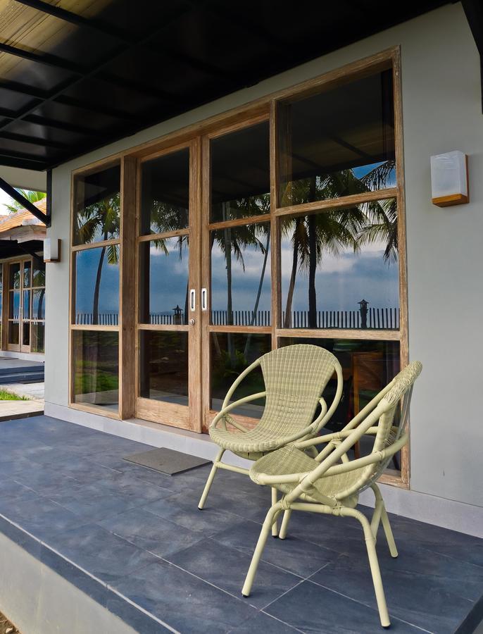 Umadewi Surf & Retreat Pulukan Exterior foto